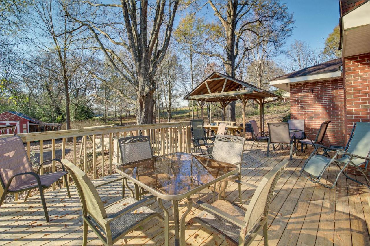 Bright Cartersville Home With Fire Pit And Sunroom! Exterior photo